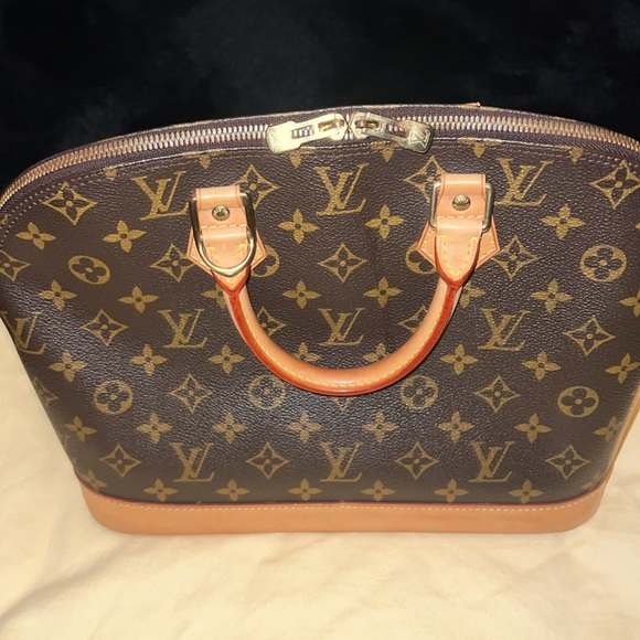 Louis Vuitton Alma PM - Gently Used - Picture 7 of 7